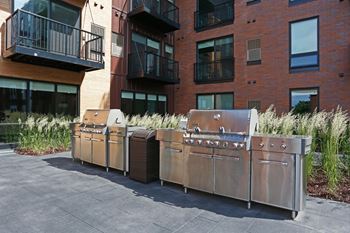 Grill stations